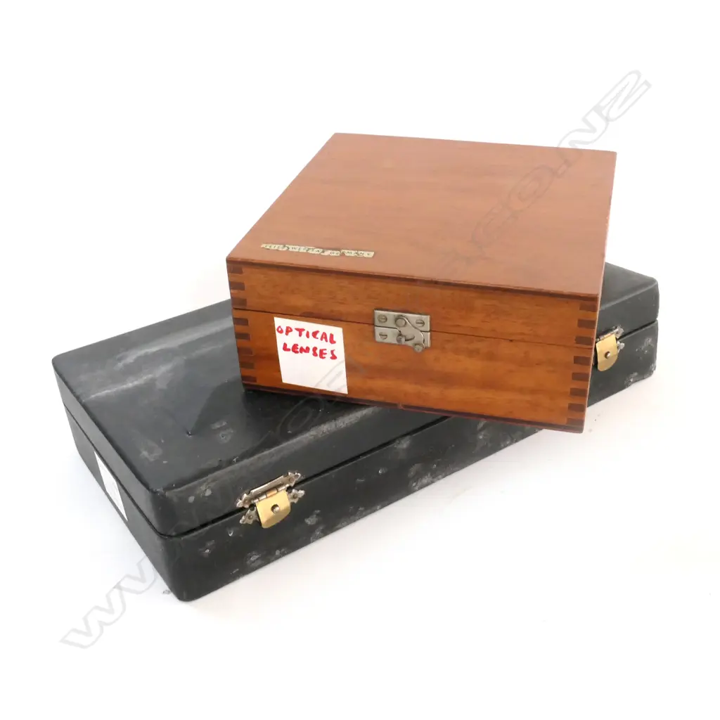 2  BOXES OF OPTICAL LENSES (WITHOUT HOLDER), WOODEN CASED Image 1++